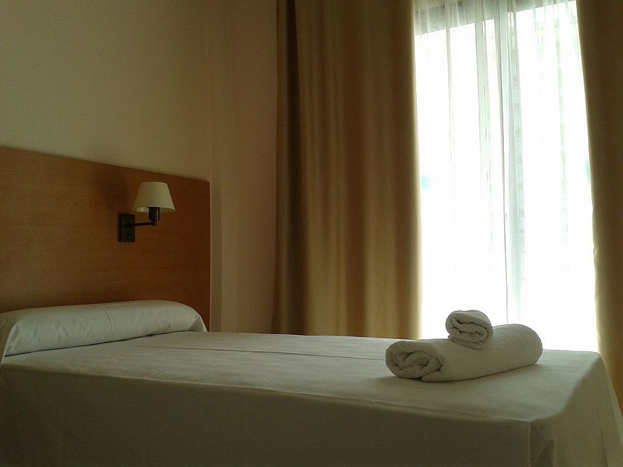 רוזס Bay Hotel מראה חיצוני תמונה